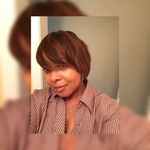 Meet your Posher, Leslie